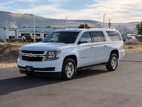 Used 2019 Chevrolet Suburban LT AWD/4WD image 8