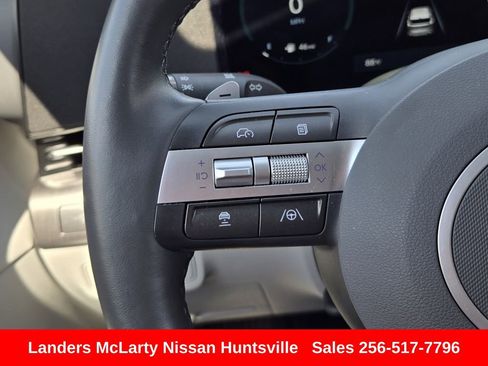 Used 2025 Hyundai Kona Limited image 28
