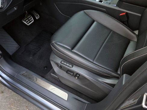Certified 2023 Volkswagen Atlas SEL R-Line AWD/4WD image 25