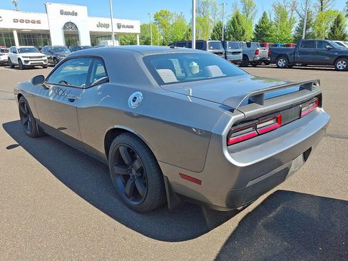 Used 2012 Dodge Challenger R/T RWD image 6