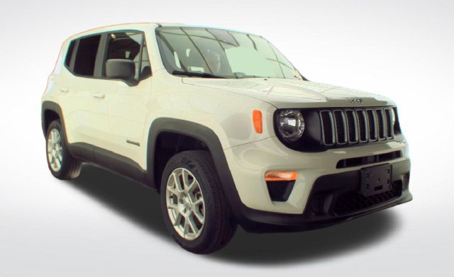Used 2023 Jeep Renegade Latitude AWD/4WD image 9