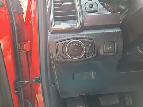 Used 2023 Ford Ranger Lariat w/ Technology Package image 14