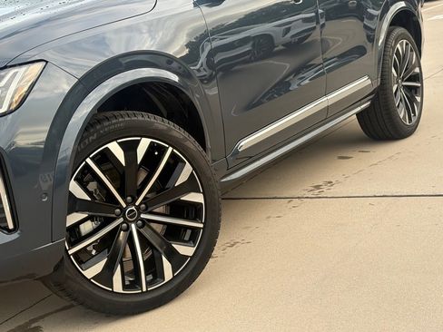 New 2026 Volvo XC90 B6 Plus w/ Protection Package Premier image 8