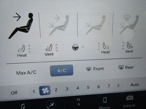 Used 2024 RAM 1500 Laramie image 33