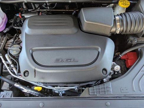 New 2026 Chrysler Pacifica Select image 16