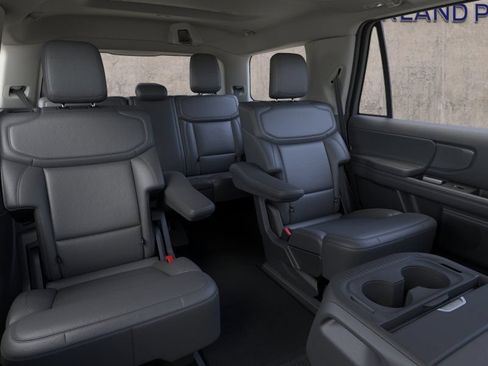New 2026 Ford Expedition Active AWD/4WD image 11