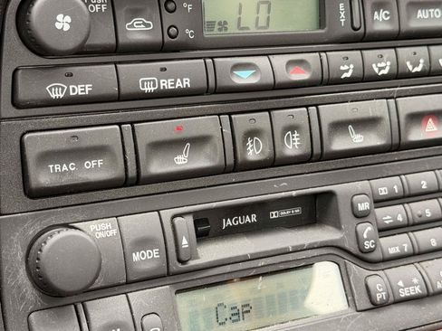 Used 1998 Jaguar XK8 Coupe RWD image 24