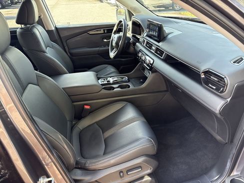 Certified 2025 Honda Pilot EX-L image 21