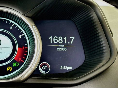 Used 2019 Aston Martin DB11 Volante RWD image 19