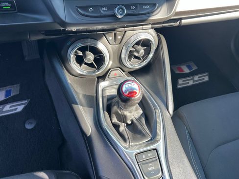 Used 2019 Chevrolet Camaro SS w/ LPO, Camaro Insignia Package RWD image 4