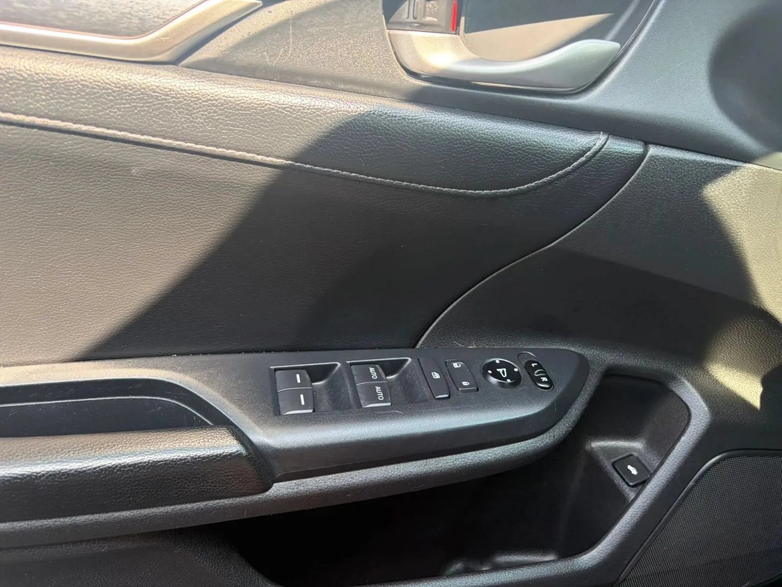 Used 2016 Honda Civic EX-L image 20