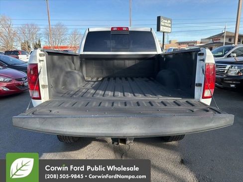 Used 2014 RAM 2500 SLT image 30