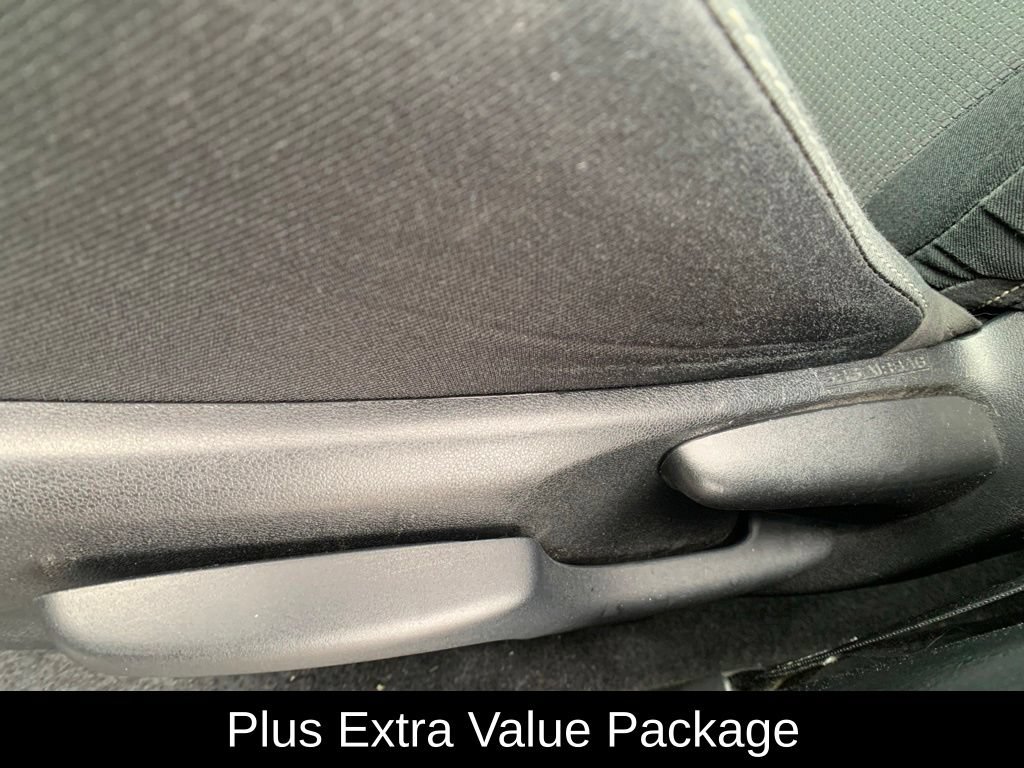 Used 2017 Toyota RAV4 XLE w/ Plus Extra Value Package AWD/4WD image 15