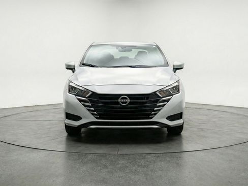 Used 2025 Nissan Versa SV FWD image 2