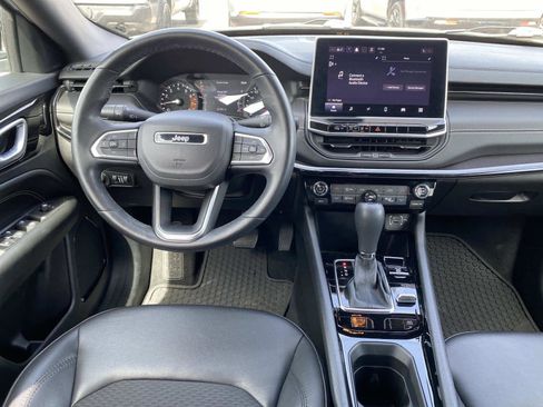 Certified 2022 Jeep Compass Altitude w/ Convenience Group image 12