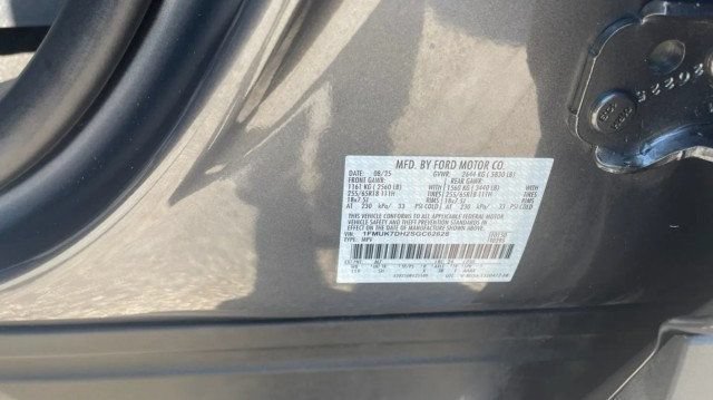 Used 2025 Ford Explorer Active w/ Active Comfort Package RWD image 16