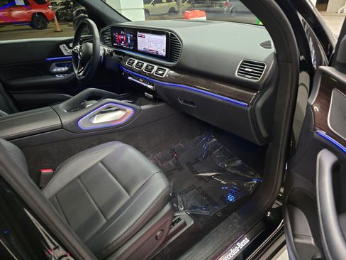 Used 2024 Mercedes-Benz GLE 350 4MATIC w/ Driver Assistance Package image 32