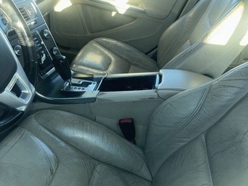 Used 2009 Volvo S40 2.4i image 2