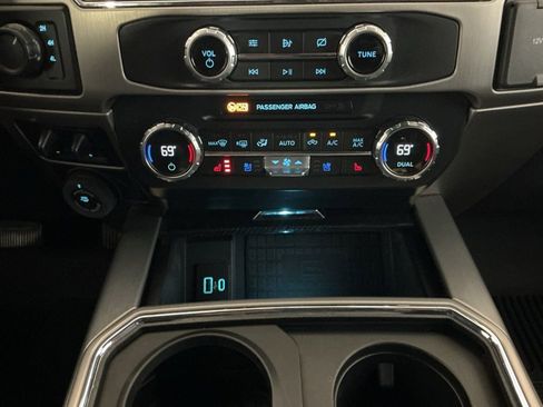 Used 2022 Ford F250 Platinum image 12