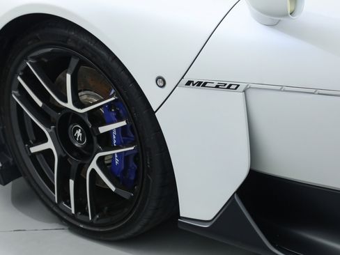 Certified 2022 Maserati MC20 Coupe RWD image 15