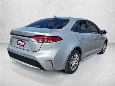 Used 2022 Toyota Corolla LE FWD image 6