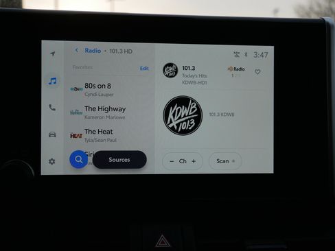 Used 2025 Toyota RAV4 LE image 18