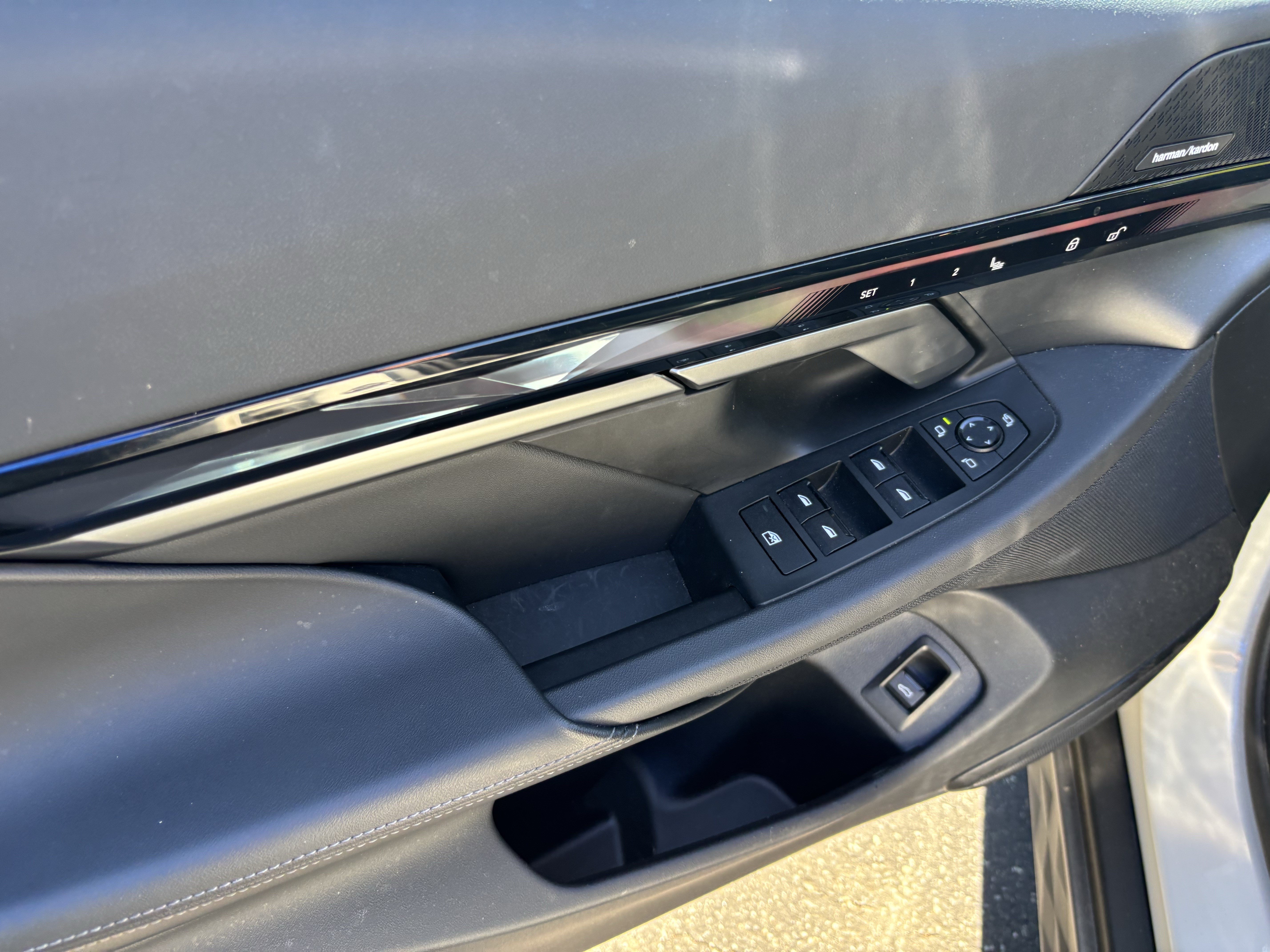 Used 2024 BMW i5 eDrive40i w/ M Sport Package RWD image 14