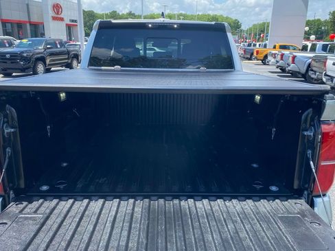 Used 2024 Toyota Tacoma SR5 w/ SR5 Upgrade Package AWD/4WD image 11