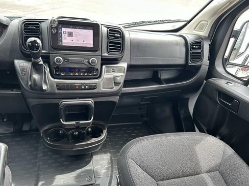 Used 2023 RAM ProMaster 2500 FWD image 25