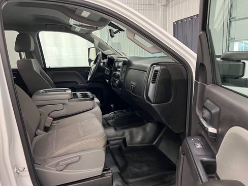 Used 2016 Chevrolet Silverado 3500 W/T w/ WT Convenience Package AWD/4WD image 11