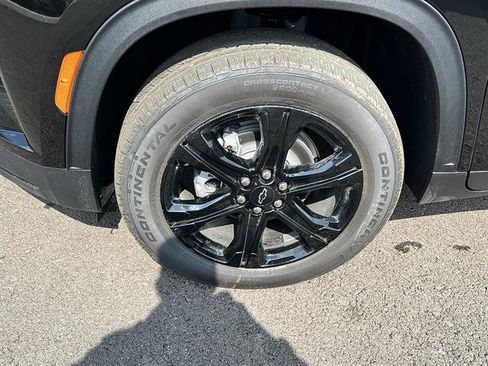 New 2027 Chevrolet Traverse LT w/ Midnight/Sport Edition AWD/4WD image 10