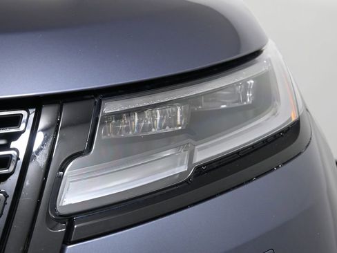 Used 2024 Land Rover Range Rover Velar S image 11