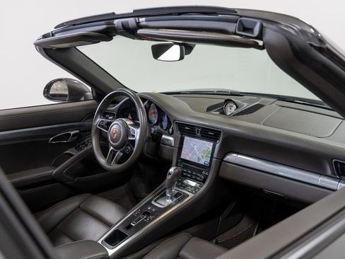 Used 2017 Porsche 911 Targa 4S image 57