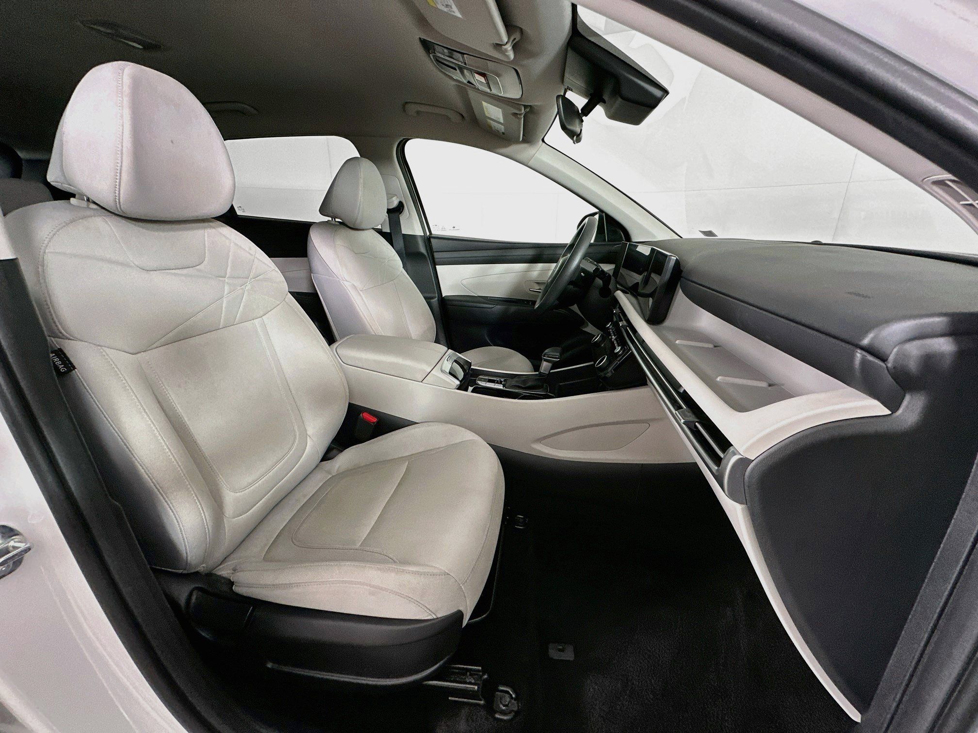 Used 2025 Hyundai Tucson SEL FWD image 30