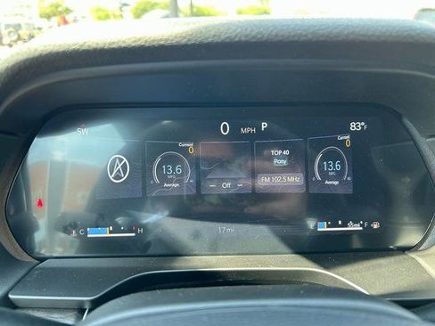 Used 2025 Jeep Grand Cherokee L Limited w/ Black Appearance Package image 34