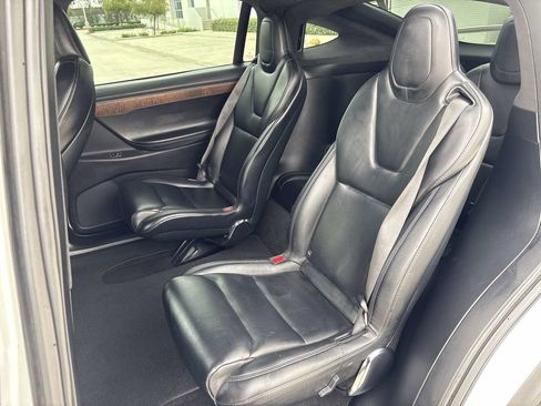 Used 2020 Tesla Model X Long Range AWD/4WD image 12