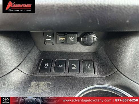 Certified 2019 Toyota Highlander Plus image 35