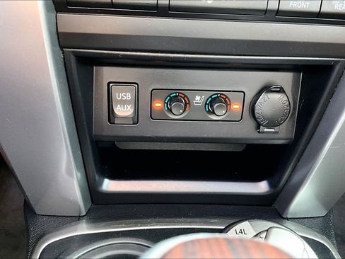 Used 2016 Toyota 4Runner Limited image 35