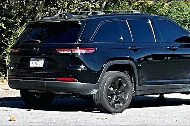 Used 2023 GMC Yukon XL Denali AWD/4WD image 7