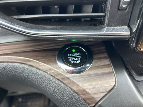 Used 2020 Ford Explorer Limited image 17