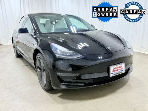 Used 2018 Tesla Model 3 Long Range image 1