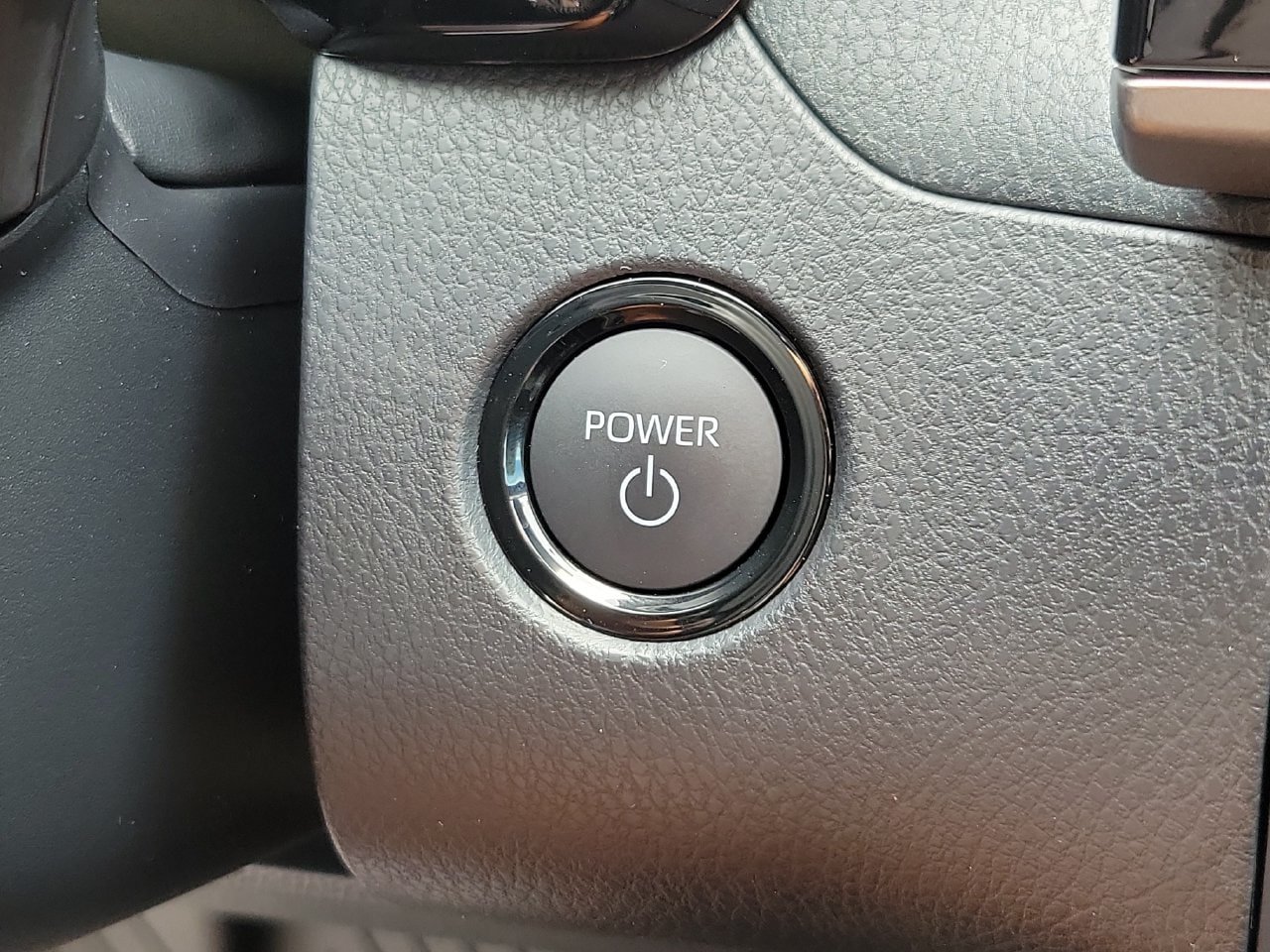 Used 2026 Toyota Camry SE FWD image 31