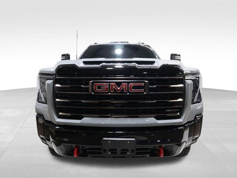 Used 2024 GMC Sierra 2500 AT4X AWD/4WD image 7