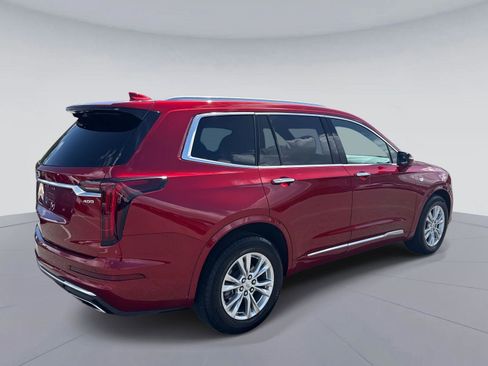 Used 2021 Cadillac XT6 Luxury image 3