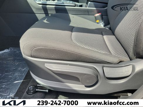 New 2026 Kia Sportage LX FWD image 20