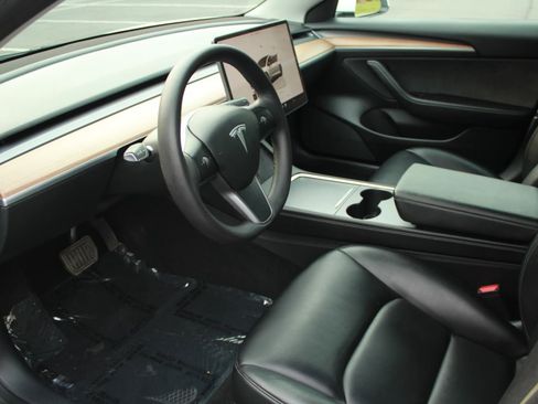 Used 2022 Tesla Model 3 Long Range AWD/4WD image 10
