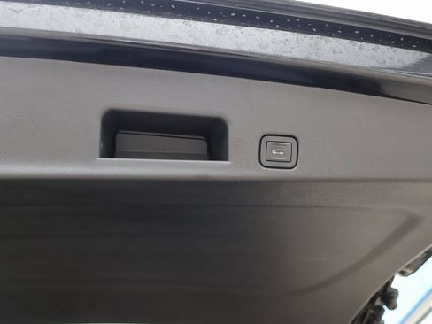 Certified 2024 Chevrolet Traverse RS w/ LPO, Floor Liner Package image 34