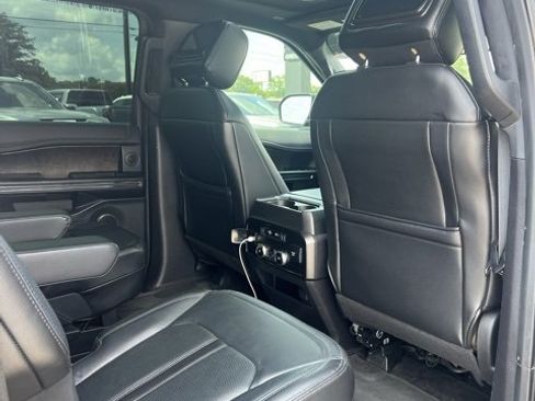 Used 2018 Ford Expedition Max Limited w/ Equipment Group 302A image 6