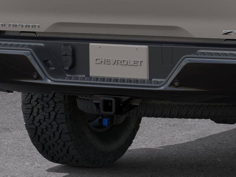 New 2026 Chevrolet Colorado ZR2 w/ Technology Package AWD/4WD image 14