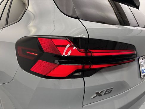 New 2026 BMW X5 xDrive40i w/ M Sport Package AWD/4WD image 19